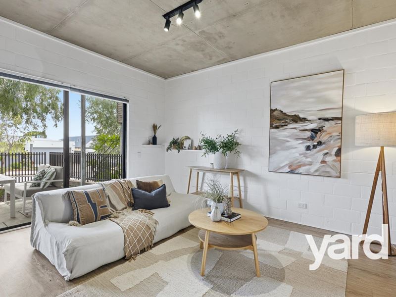 2/15 Cummins Street, Willagee WA 6156