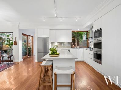 16B Hale Street, Beaconsfield WA 6162