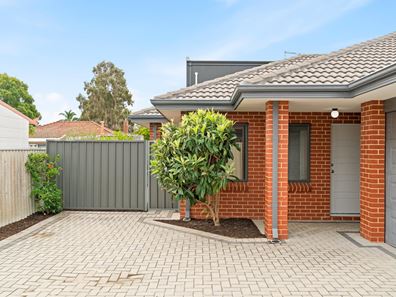 15A Kelly Street, Cloverdale WA 6105