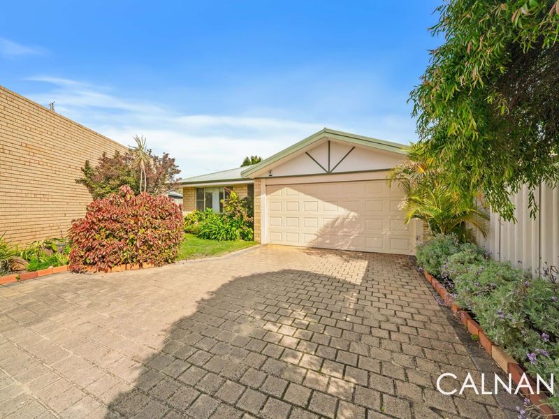 18B Noreatt Place, Leeming WA 6149