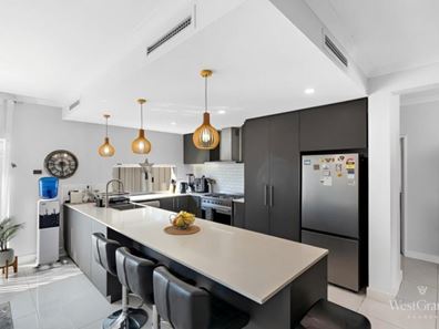 124A Modillion Avenue, Riverton WA 6148