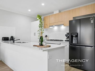 27 Greenslope Drive, Bushmead WA 6055