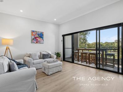 27 Greenslope Drive, Bushmead WA 6055