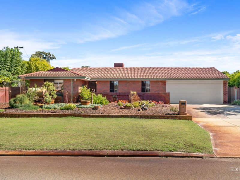 2 Clayton Road, Ferndale