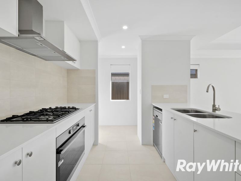 7 Greville Grove, Lakelands WA 6180