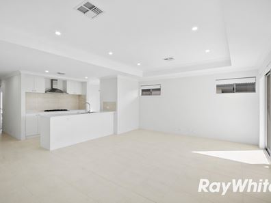 7 Greville Grove, Lakelands WA 6180