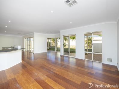 17 Pamplona Drive, Seville Grove WA 6112