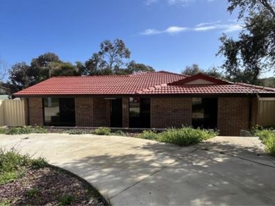 50 Jacaranda Crescent, Withers WA 6230