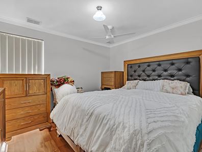50 Jacaranda Crescent, Withers WA 6230