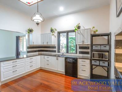 11 Mcalinden Street, Bridgetown WA 6255