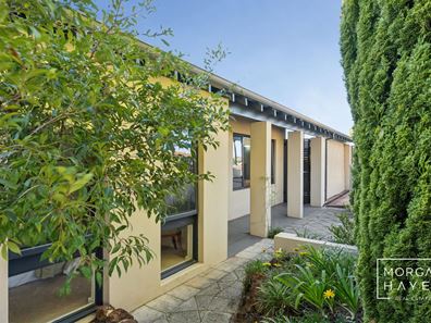 32 More Crescent, Bull Creek WA 6149