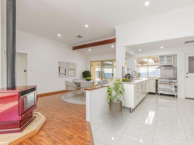 3 Woodview Retreat, Caversham WA 6055