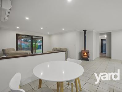 8 La Rochelle Ramble, Port Kennedy WA 6172