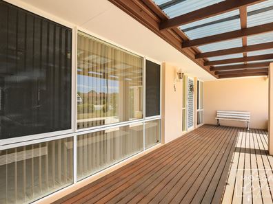 45 Ravenslea Drive, Parkwood WA 6147