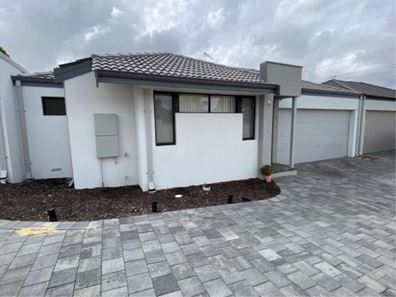 5B Templeton Crescent, Girrawheen WA 6064