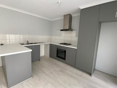 5B Templeton Crescent, Girrawheen WA 6064
