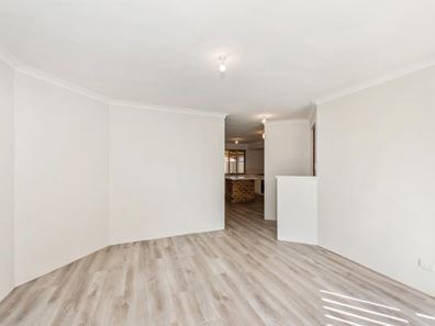 13 Dress Circle, Warnbro WA 6169