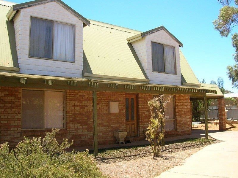 2/10 Montgomery Lane, Hannans