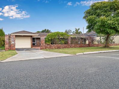 8 Pembury Crescent, Ferndale WA 6148
