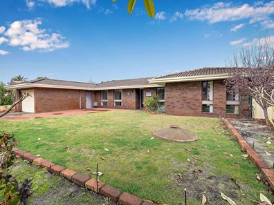8 Pembury Crescent, Ferndale WA 6148