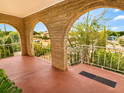 11 Ackland Street, Wongan Hills WA 6603