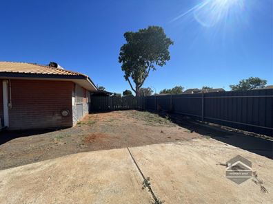 17 Yanderra Crescent, South Hedland WA 6722