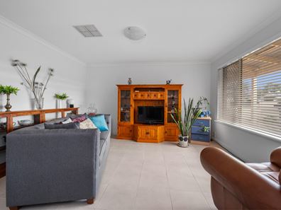 220 Wittenoom Street, Victory Heights WA 6432