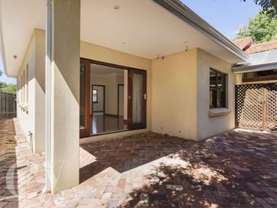 8 Myera Street, Swanbourne WA 6010