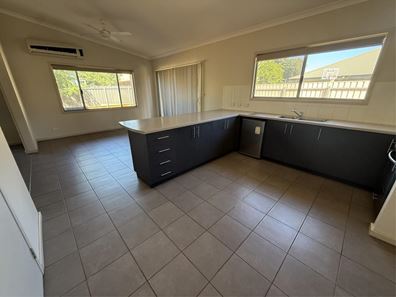 38 Steamer Avenue, South Hedland WA 6722
