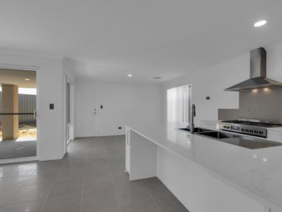 2 Bibra Way, South Yunderup WA 6208