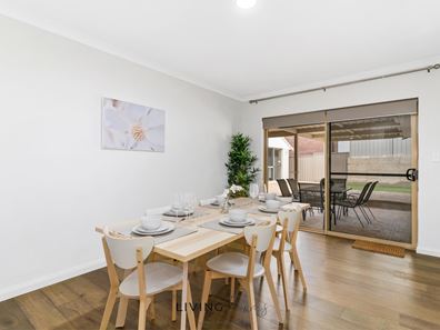 Room/1  9 Otter Mews, Merriwa WA 6030