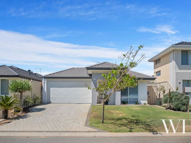 21 Manarola Loop, Coogee WA 6166