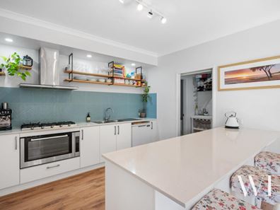 21 Manarola Loop, Coogee WA 6166