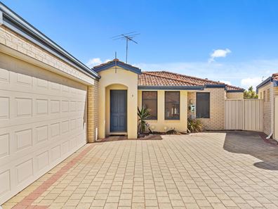 3/6 Neptune Place, Halls Head WA 6210