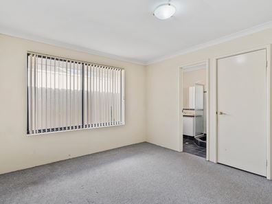 3/6 Neptune Place, Halls Head WA 6210