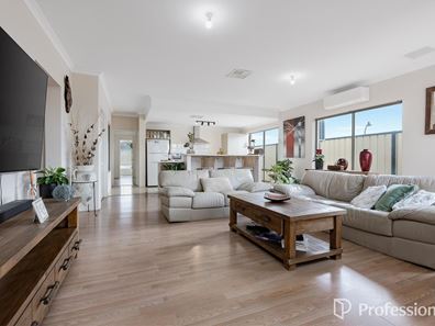 16 Northcliffe Avenue, Clarkson WA 6030
