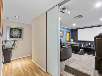 10 Otunic Way, Madeley WA 6065