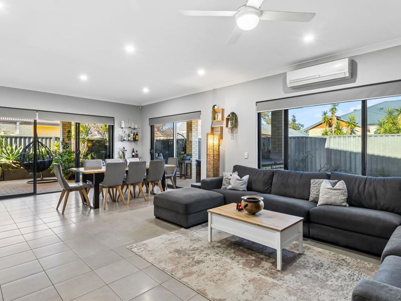 14 Vellum Loop, Aveley WA 6069