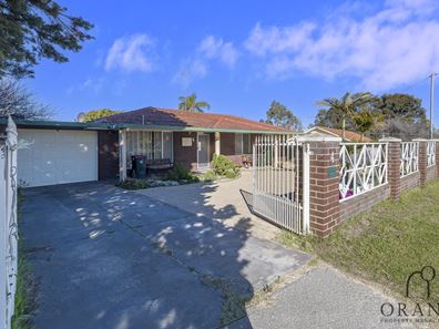 4 Templeton Crescent, Girrawheen WA 6064