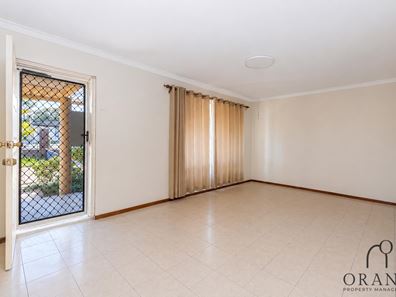 4 Templeton Crescent, Girrawheen WA 6064