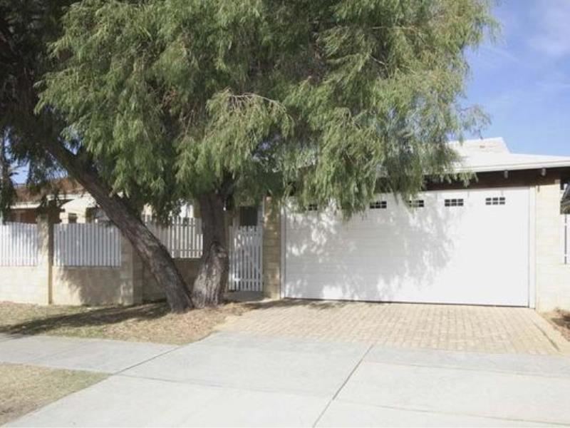 54 Duke Street, Scarborough WA 6019