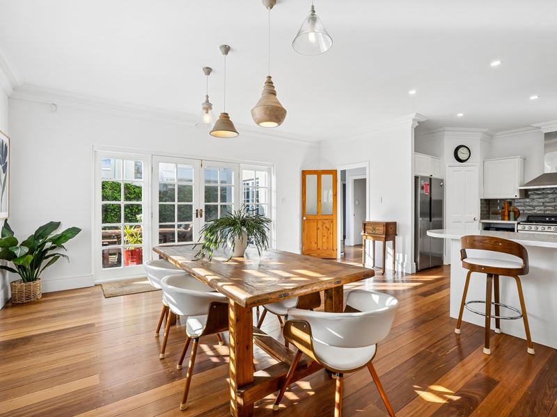 7 Harvey Lane, Claremont WA 6010