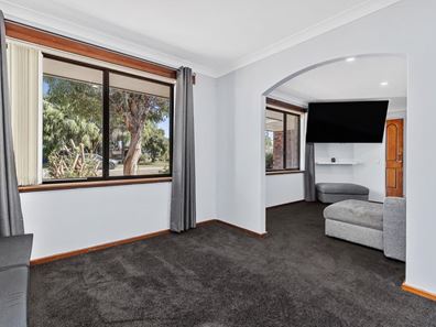28 Stainer Avenue, Rockingham WA 6168