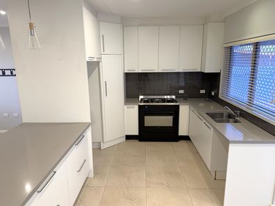 3 Middleton Way, Nickol WA 6714