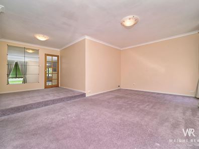 6 Leanne Close, Woodvale WA 6026