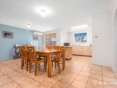 20A & B Glass Crescent, Mahomets Flats WA 6530