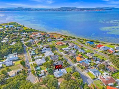 12 Bundara Close, Little Grove WA 6330