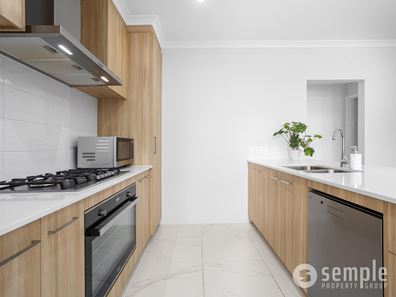 6 Raglan Entrance, Hilbert WA 6112