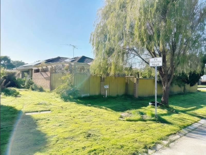 4 Bayham Place, Huntingdale WA 6110