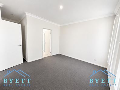 12 Dudbrook Way, Dudley Park WA 6210